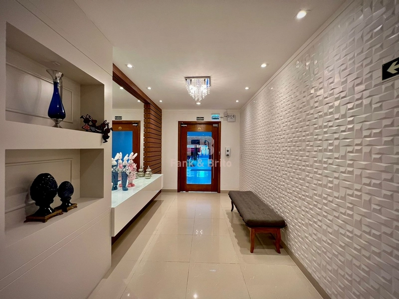 Frente para linda praça e vista liberada!: 22ª foto da galeria de imagens do imóvel