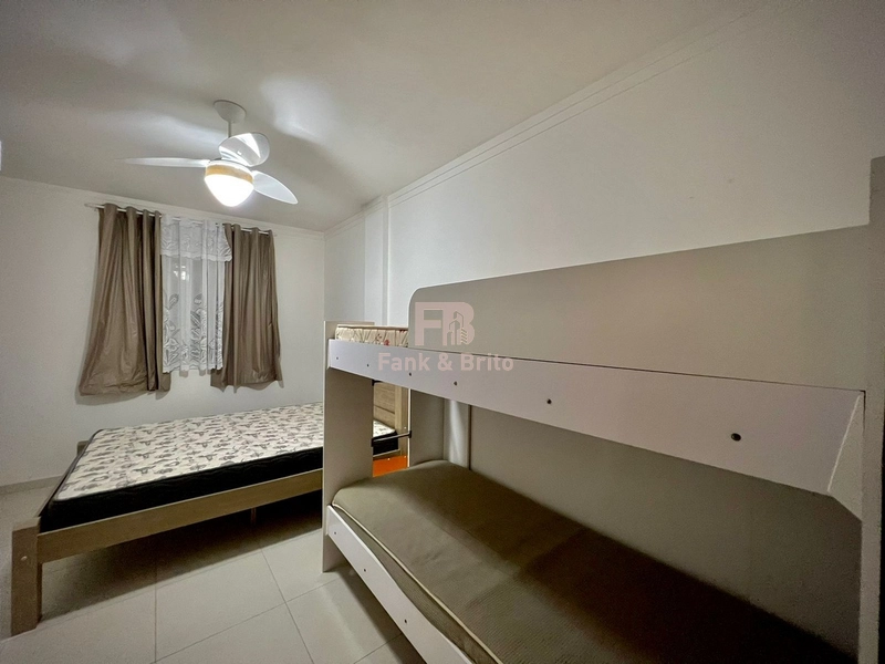 Frente para linda praça e vista liberada!: 9ª foto da galeria de imagens do imóvel