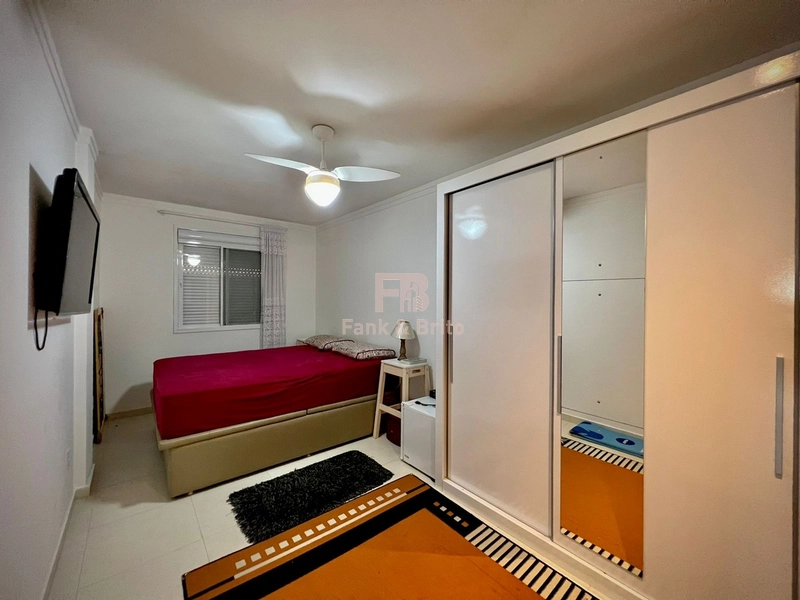 Frente para linda praça e vista liberada!: 8ª foto da galeria de imagens do imóvel