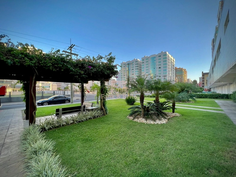 Frente para linda praça e vista liberada!: 28ª foto da galeria de imagens do imóvel