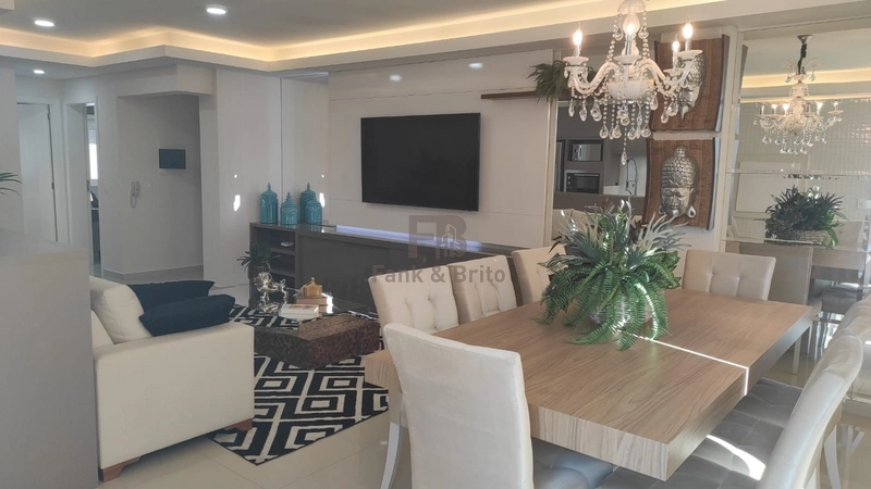 BELO APARTAMENTO FINAMENTE MOBILIADO E DECORADO: 9ª foto da galeria de imagens do imóvel