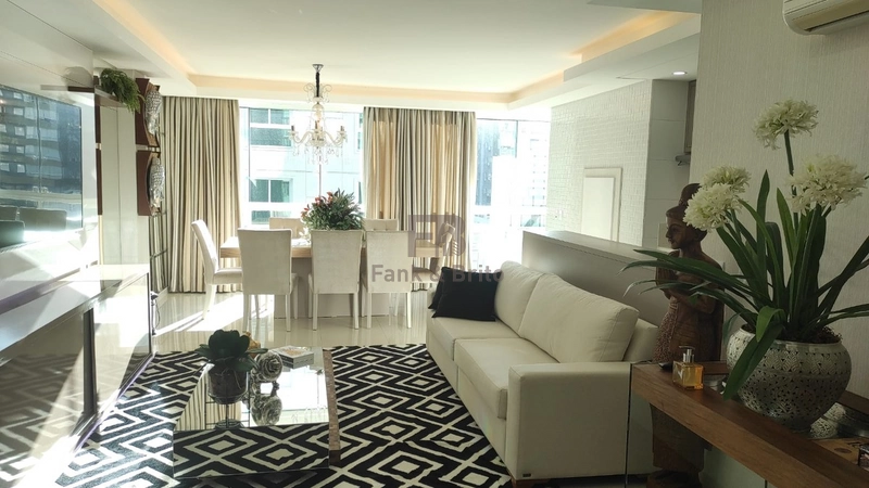 BELO APARTAMENTO FINAMENTE MOBILIADO E DECORADO: 4ª foto da galeria de imagens do imóvel