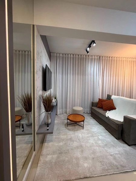 APARTAMENTO UMA QUADRA DO MAR DE FRENTE COM VISTA LIBERADA: 1ª foto da galeria de imagens do imóvel
