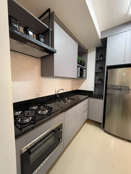 APARTAMENTO UMA QUADRA DO MAR DE FRENTE COM VISTA LIBERADA: 10ª foto da galeria de imagens do imóvel