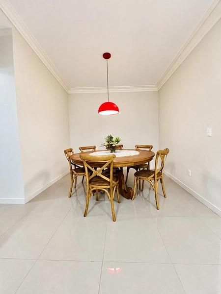 APARTAMENTO A VENDA NO BAIRRO NAVEGANTES, O MAIS COBIÇADO DA PRAIA!: 3ª foto da galeria de imagens do imóvel