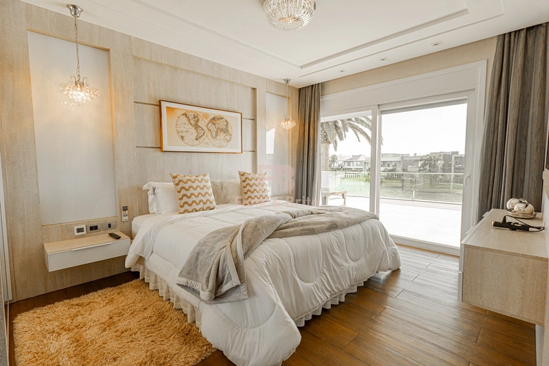 Magnífico Sobrado Beira Lago: 39ª foto da galeria de imagens do imóvel