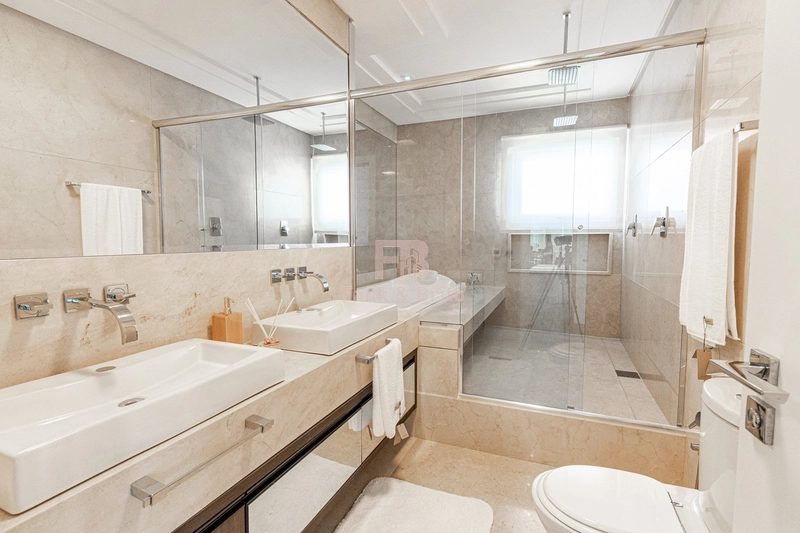 Magnífico Sobrado Beira Lago: 24ª foto da galeria de imagens do imóvel