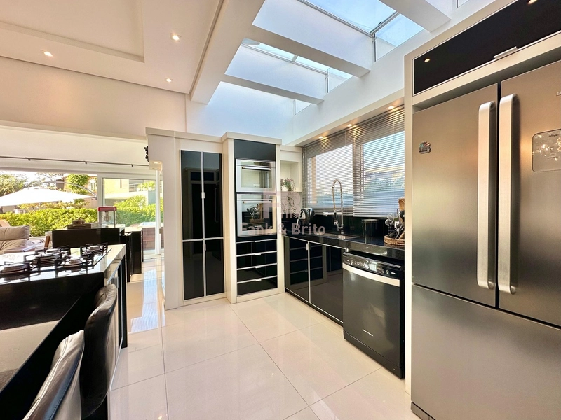 CASA EM CONDOMÍNIO FECHADO: 10ª foto da galeria de imagens do imóvel