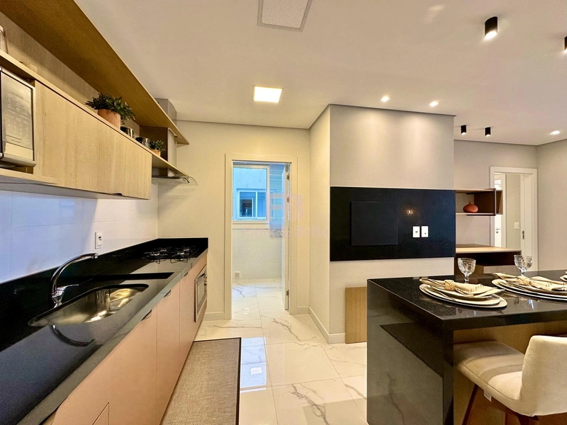 Finíssimo decorado, sol da manhã, junto À praia e Av. Ubirajara!: 9ª foto da galeria de imagens do imóvel