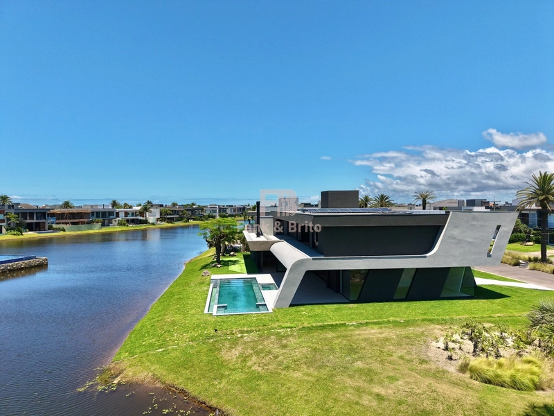 MANSÃO FANTÁSTICA  À VENDA CONDOMÍNIO ENSEADA: 5ª foto da galeria de imagens do imóvel