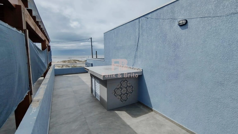 Casa Geminada diferente de todas, beira da praia.: 14ª foto da galeria de imagens do imóvel