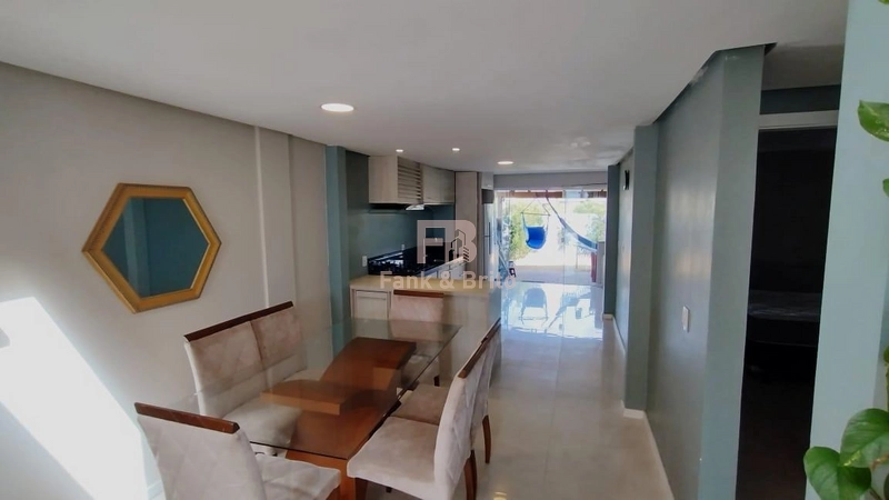 Casa Geminada diferente de todas, beira da praia.: 29ª foto da galeria de imagens do imóvel