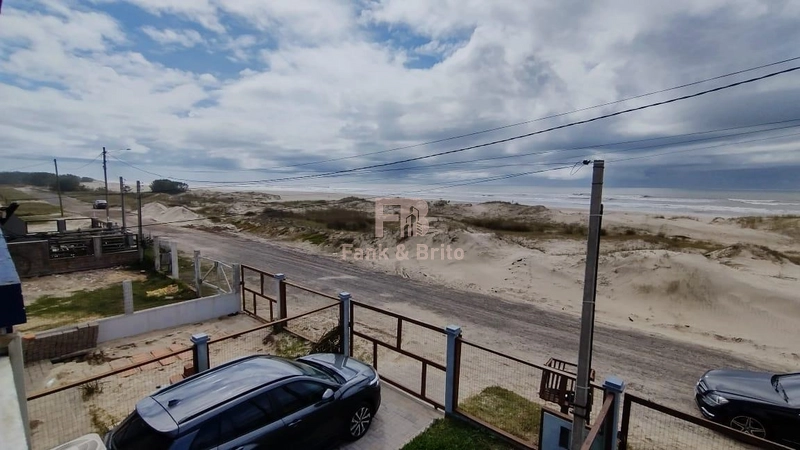 Casa Geminada diferente de todas, beira da praia.: 11ª foto da galeria de imagens do imóvel