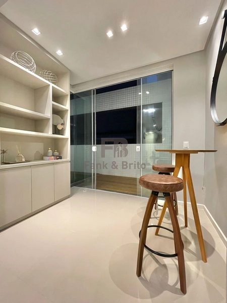 VENDE AMPLO APARTAMENTO COM TERRAÇO NO BAIRRO NAVEGANTES: 23ª foto da galeria de imagens do imóvel