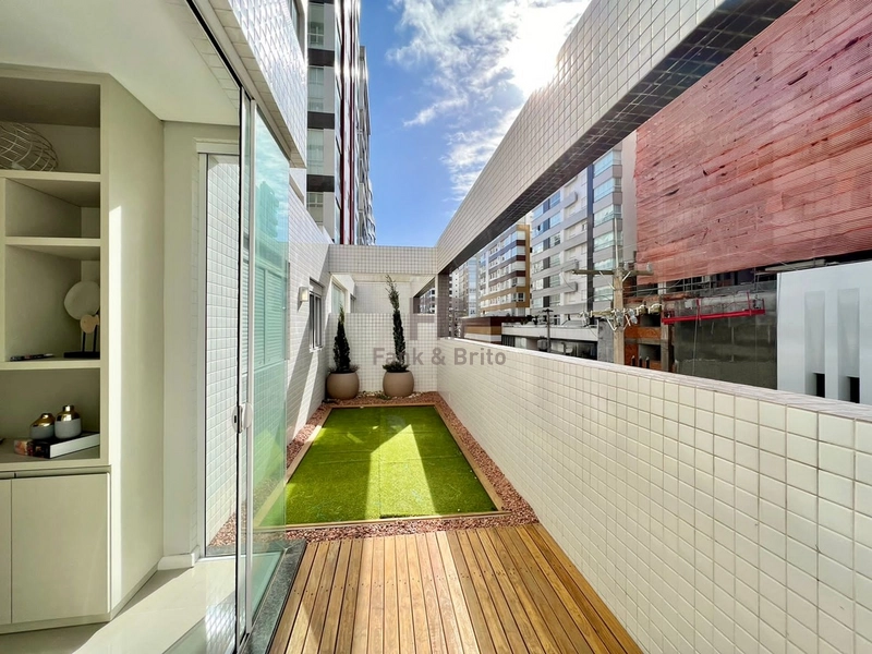 VENDE AMPLO APARTAMENTO COM TERRAÇO NO BAIRRO NAVEGANTES: 15ª foto da galeria de imagens do imóvel