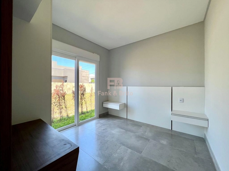 CASA TERREA  A VENDA EM CONDOMINIO FECHADO: 11ª foto da galeria de imagens do imóvel