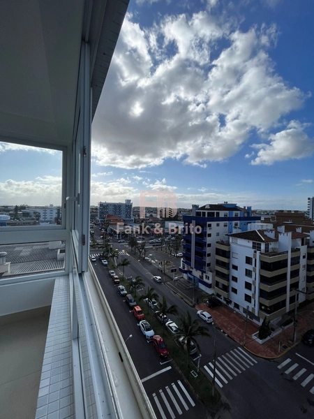 APARTAMENTO NA AVENIDA COM VISTA PARA SERRA E PARA O MAR: 13ª foto da galeria de imagens do imóvel