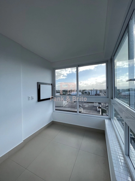 APARTAMENTO NA AVENIDA COM VISTA PARA SERRA E PARA O MAR: 12ª foto da galeria de imagens do imóvel