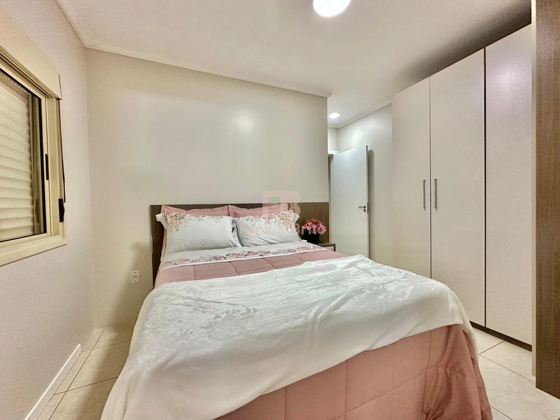 SACADA DE FRENTE PARA AVENIDA.: 13ª foto da galeria de imagens do imóvel