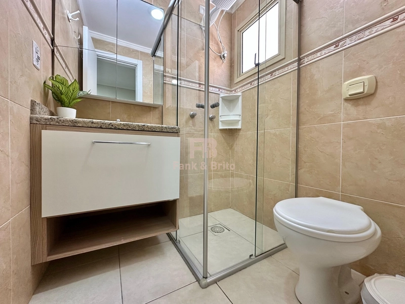 SACADA DE FRENTE PARA AVENIDA.: 14ª foto da galeria de imagens do imóvel