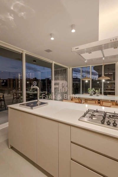 Luxuosa Casa em Condomínio de Alto Padrão: 34ª foto da galeria de imagens do imóvel