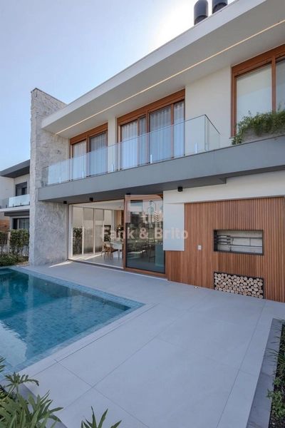 Luxuosa Casa em Condomínio de Alto Padrão: 7ª foto da galeria de imagens do imóvel