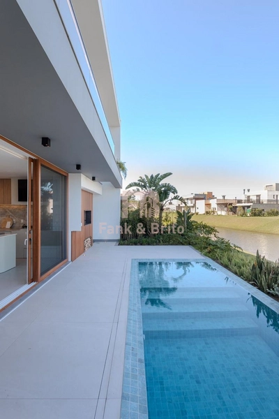 Luxuosa Casa em Condomínio de Alto Padrão: 4ª foto da galeria de imagens do imóvel