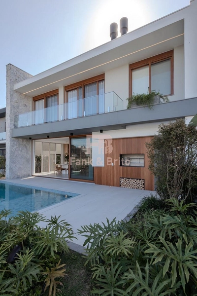 Luxuosa Casa em Condomínio de Alto Padrão: 8ª foto da galeria de imagens do imóvel