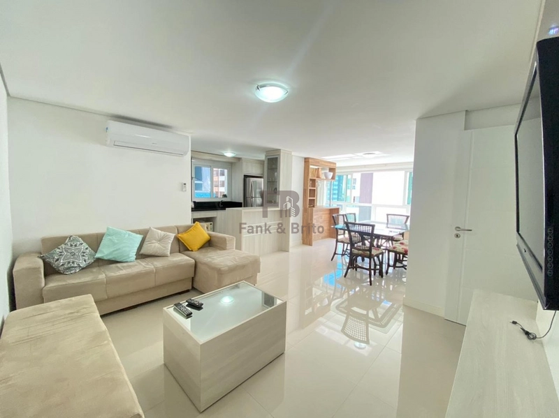 VENDE APARTAMENTO A BEIRA MAR! PREDIO ALTO PADRÃO COM INFRA: 3ª foto da galeria de imagens do imóvel