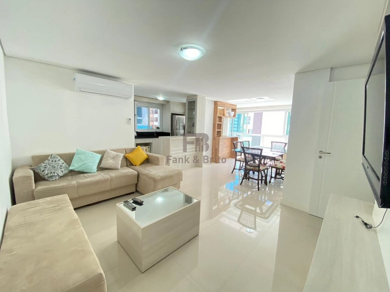 VENDE APARTAMENTO A BEIRA MAR! PREDIO ALTO PADRÃO COM INFRA: 2ª foto da galeria de imagens do imóvel