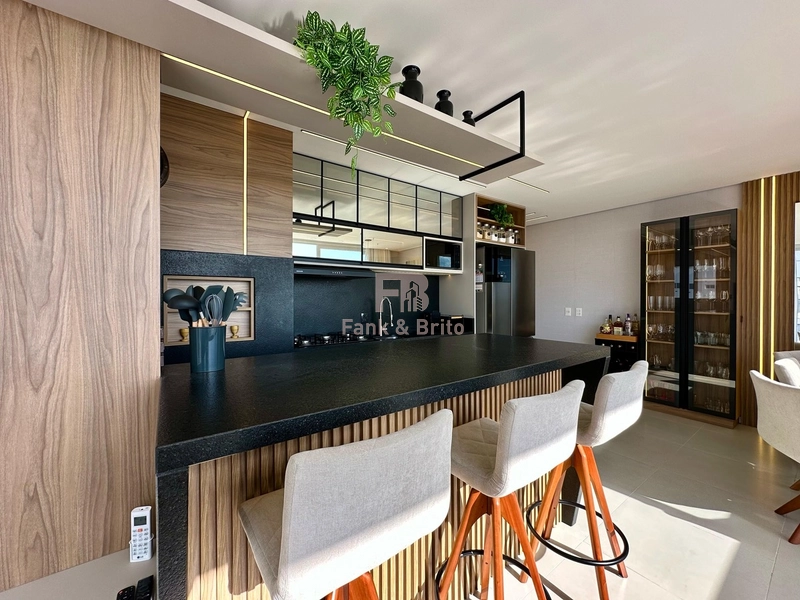 Mobiliado e decorado no Navegantes: 12ª foto da galeria de imagens do imóvel