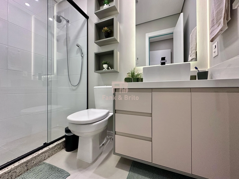 Mobiliado e decorado no Navegantes: 18ª foto da galeria de imagens do imóvel