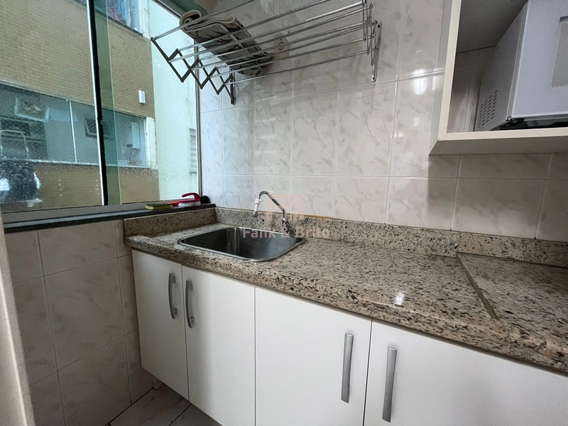 JUNTO A PRAÇA FLAVIO BOIANOVISK! SACADA DE FRENTE COM CHURRASQUEIRA: 14ª foto da galeria de imagens do imóvel