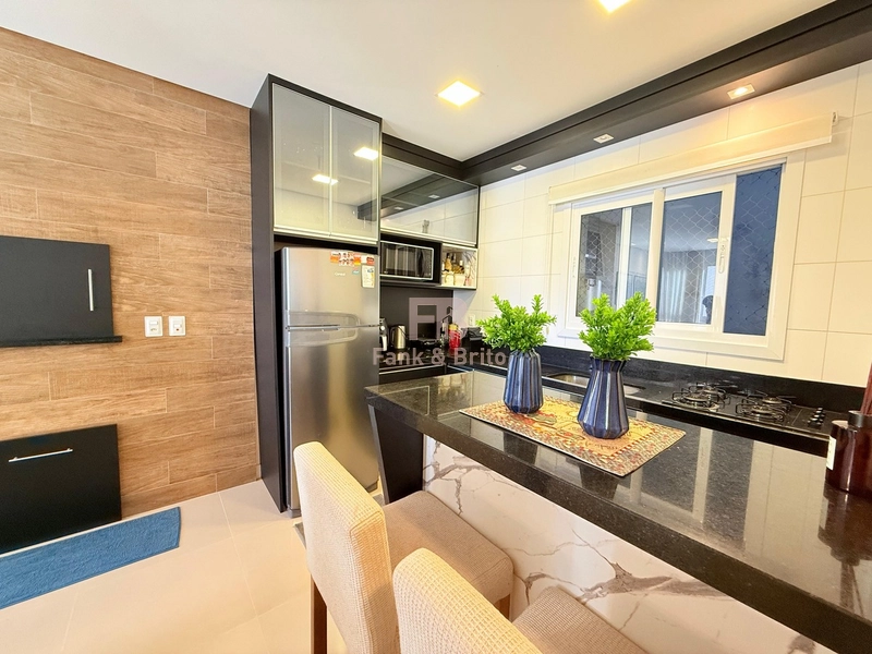 PRÉDIO FRENTE PRAÇA.: 9ª foto da galeria de imagens do imóvel