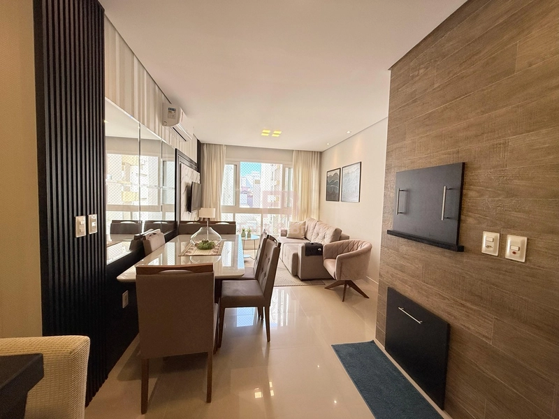 PRÉDIO FRENTE PRAÇA.: 4ª foto da galeria de imagens do imóvel