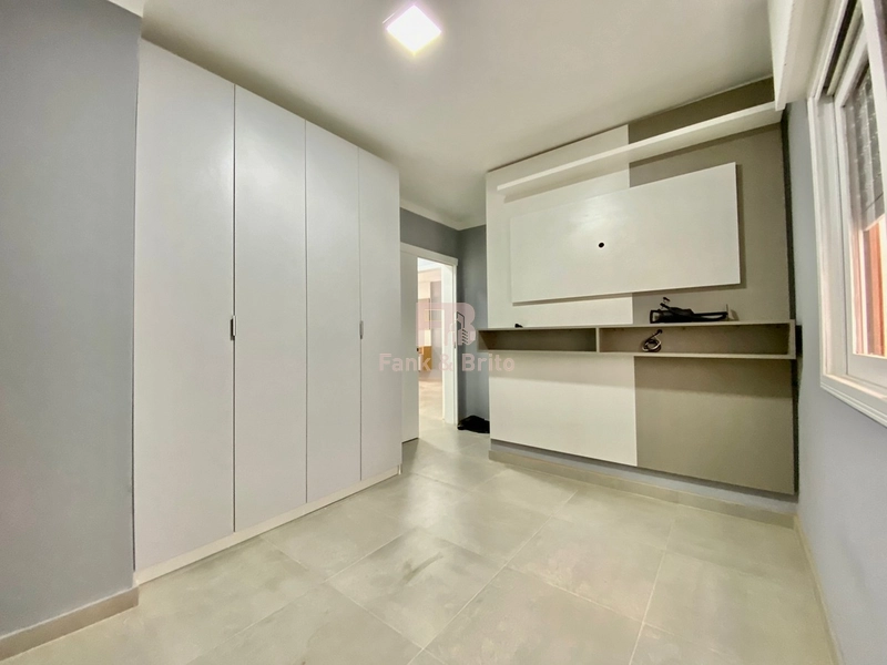 APARTAMENTO DE DOIS DORMITÓRIOS A VENDA MUITO BEM LOCALIZADO: 1ª foto da galeria de imagens do imóvel