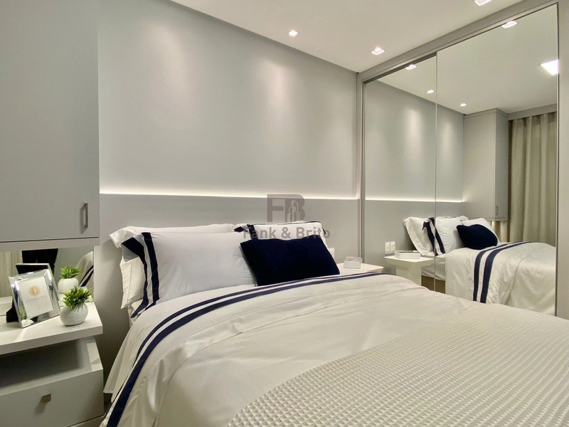 VENDE APARTAMENTO COM SACADA DE FRENTE COM VISTA PARA O MAR E SERRA: 23ª foto da galeria de imagens do imóvel