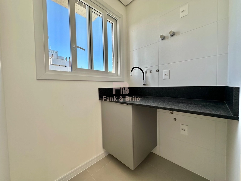 Mobiliado e decorado no Navegantes: 23ª foto da galeria de imagens do imóvel