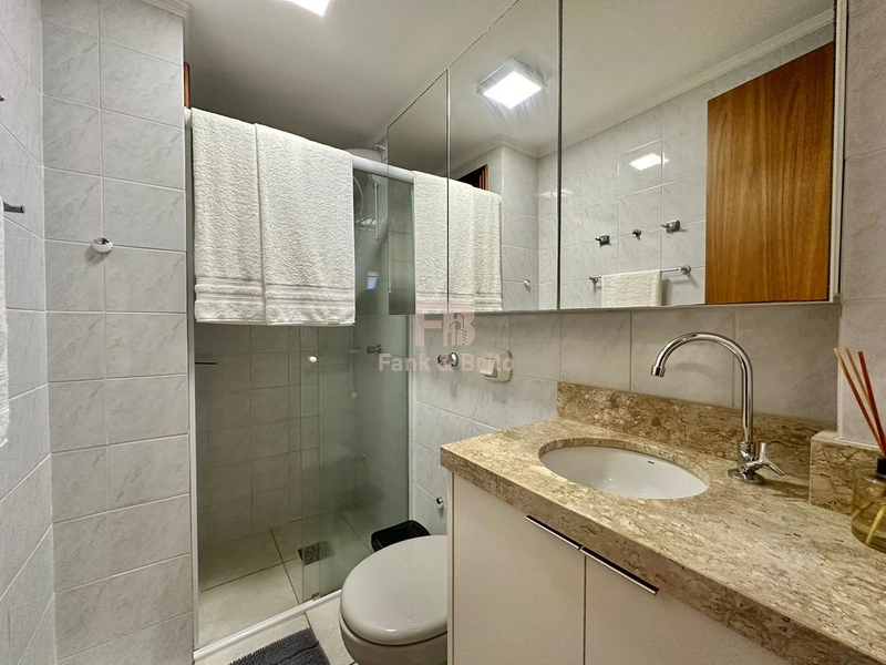 APARTAMENTO A VENDA, NO CENTRO APENAS DUAS QUADRAS DO MAR!: 9ª foto da galeria de imagens do imóvel