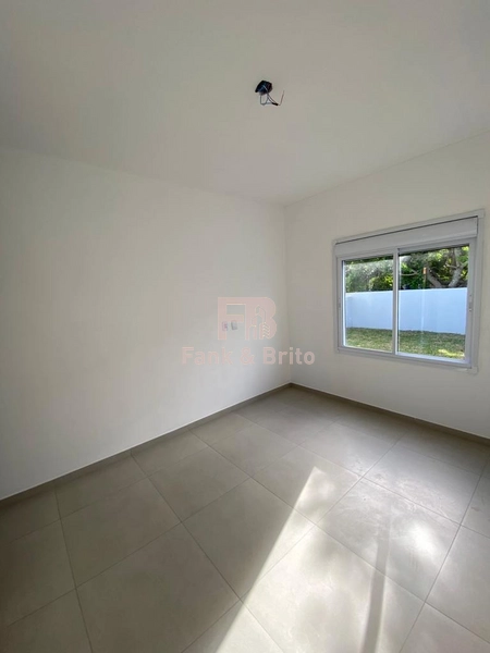 CASA GEMINADA: 3ª foto da galeria de imagens do imóvel