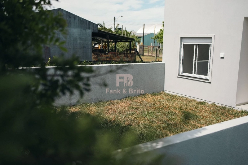 CASA GEMINADA: 9ª foto da galeria de imagens do imóvel