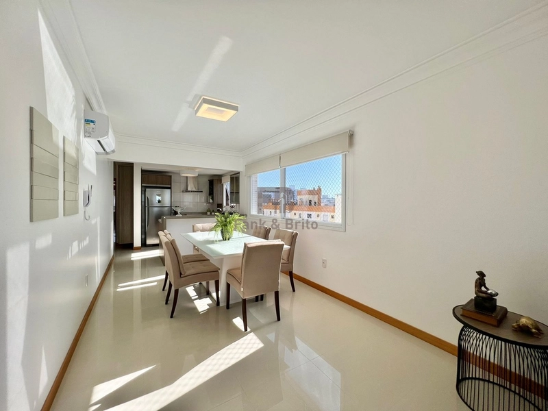 APARTAMENTO À VENDA 01 APARTAMENTO POR ANDAR, VISTA PARA O MAR: 12ª foto da galeria de imagens do imóvel