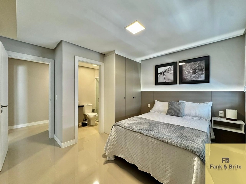 Apartamento localizado a uma quadra do mar: 11ª foto da galeria de imagens do imóvel