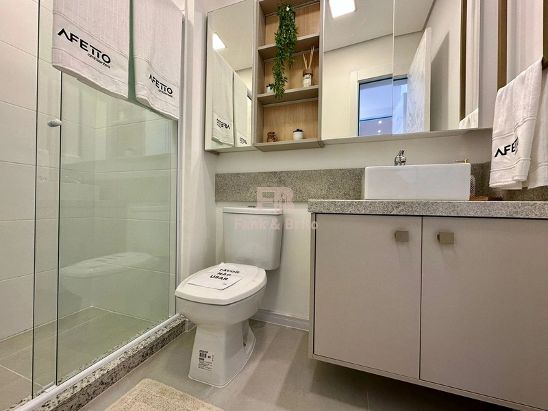 VENDE AMPLO APARTAMENTO FINAMENTE MOBILIADO E DECORADO: 21ª foto da galeria de imagens do imóvel