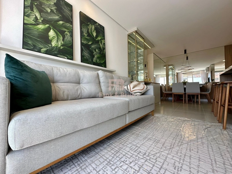 VENDE AMPLO APARTAMENTO FINAMENTE MOBILIADO E DECORADO: 11ª foto da galeria de imagens do imóvel