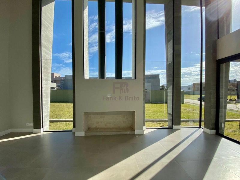 CASA A VENDA EM CONDOMINIO FECHADO: 5ª foto da galeria de imagens do imóvel