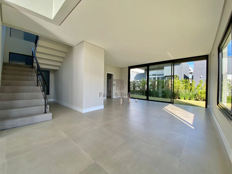 CASA A VENDA EM CONDOMINIO FECHADO: 3ª foto da galeria de imagens do imóvel