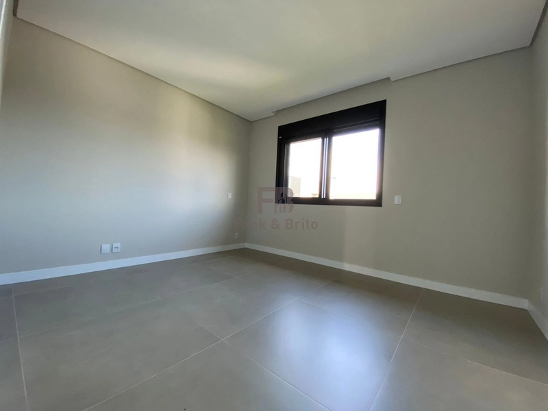 CASA A VENDA EM CONDOMINIO FECHADO: 10ª foto da galeria de imagens do imóvel