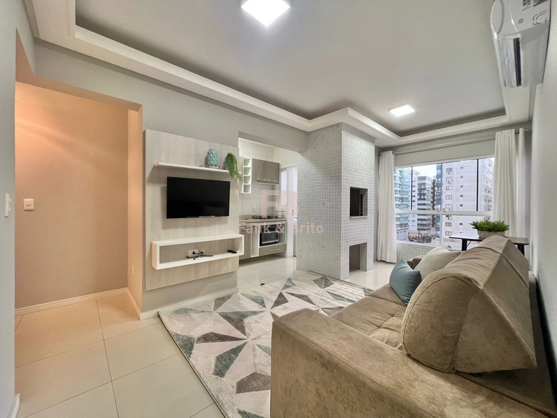 Lindo apartamento mobiliado: 1ª foto da galeria de imagens do imóvel