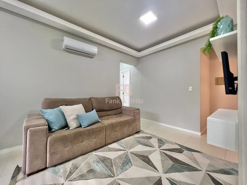 Lindo apartamento mobiliado: 3ª foto da galeria de imagens do imóvel